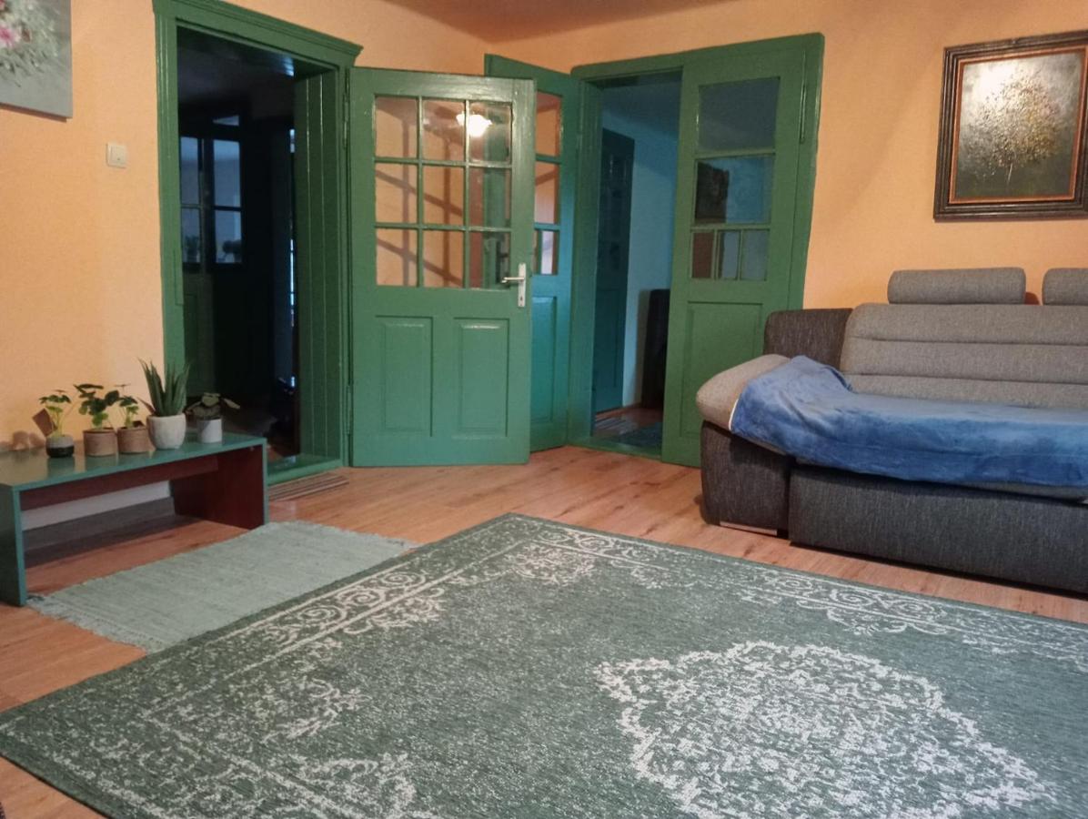 Hello Nature House - Cheile Nerei, Carasului, Garlistei Giurgiova 外观 照片